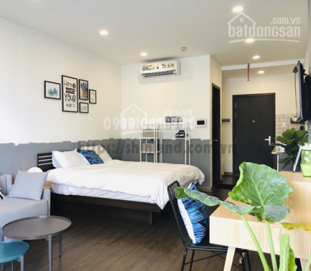 Căn hộ officetel rộng 44m2, 1 PN, cc Saigon Royal Residence, giá 12 triệu/tháng