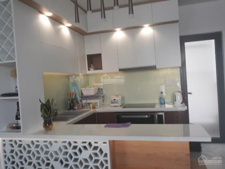 Căn hộ tầng cao The Everrich Quận 5 cần cho thuê giá 19 triệu/tháng, 2 PN, dt 78m2