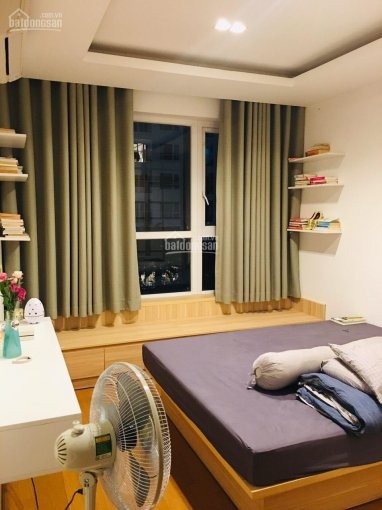 Cho thuê căn hộ tầng cao, cc Sky Center rộng 74m2, 2 PN, đủ đồ dùng, giá 17 triệu/tháng