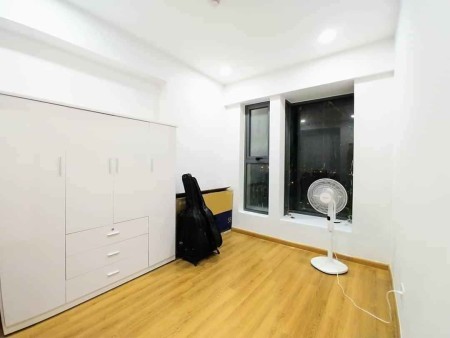 Cho thuê căn hộ La 2 - Dt 55m2, 2pn Có sofa, rèm, bồn, bàn ghế ăn, máy giặt. lH O9I886O3O4