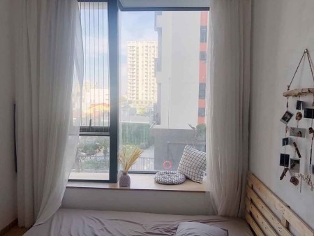 Cho thuê căn hộ laastoria 1, DT: 53m2. 2 phòng ngủ, 1 toilet, có 1 số NT. Giá 8 triệu/tháng. Lh 0918860304