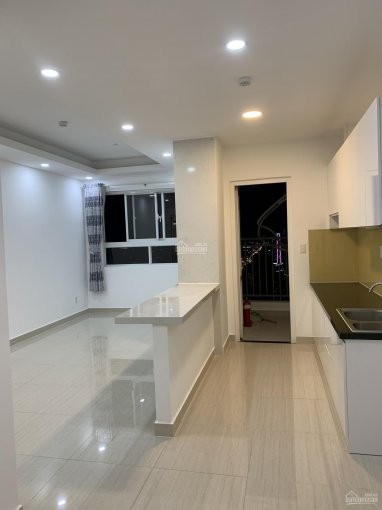 Vừa nhận căn hộ rộng 66m2, cần cho thuê giá 10 triệu/tháng, 2 PN, đồ dùng cơ bản