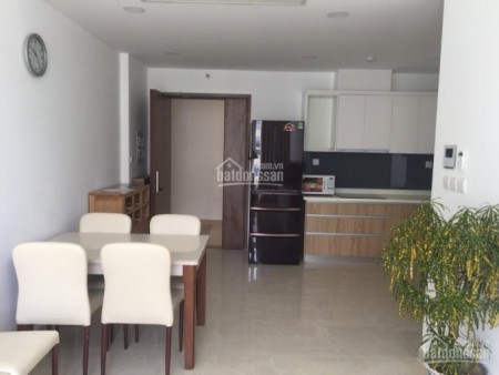 Căn hộ mới nhận chưa ở rộng 68m2, có sẵn đồ dùng cơ bản, giá 9 triệu/tháng, Golden Star