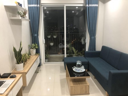 Chủ cho thuê căn hộ 2 PN, 1 WC, dtsd 65m2, tầng cao, giá 14 triệu/tháng, cc The Gold View