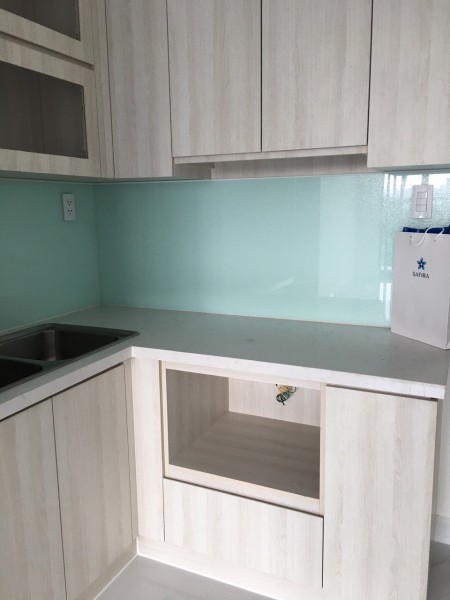 Bạn em cần cho thuê căn 2pn 7,5tr có rèm bao phí