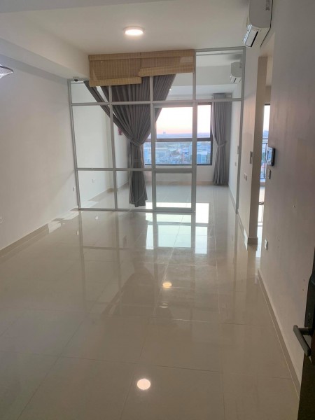 Chỉ 14 triệu Thuê Ngay Căn Hộ 2 Phòng Ngủ, Nội Thất Cơ bản Tại Botanica Premier
