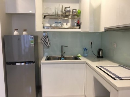 Cho thuê căn hộ Vinhomes Central Park 2PN, tầng thấp, đầy đủ nội thất, giá tốt