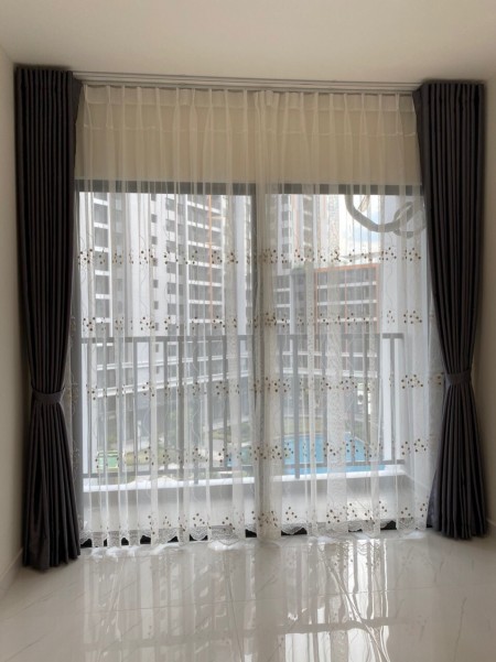 Chủ nhà thân kí gửi căn 2PN có rèm bao phí liên hệ 0902808669