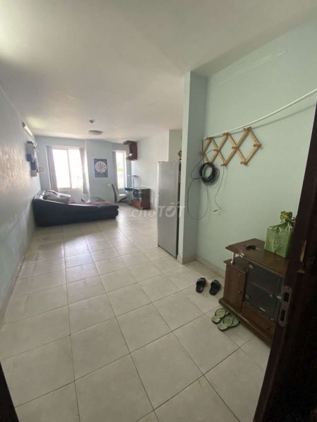 Cho thuê căn hộ quận Tân Phú 60m2 2PN trên đường Nguyễn Sơn. Giá Cực Hot !!!!