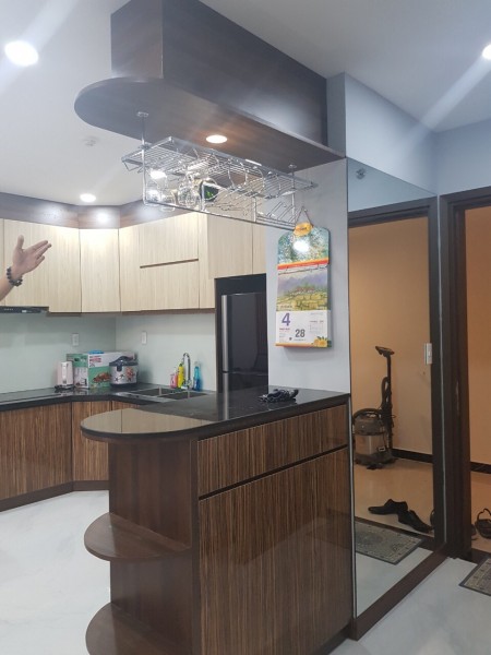 Cần cho thuê căn hộ Sunrsi City VCiew Q7, diện tích 76m2,2pn,2wc nhà đầy đủ nội thất giá 16tr/th