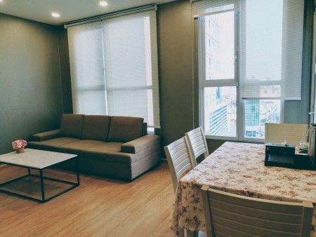 Thuê căn hộ The Prince 1 phòng ngủ riêng biệt full nội thất tầng trung view kênh #12 Triệu / tháng