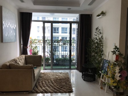 Căn hộ 2 phòng ngủ, 2 phòng vệ sinh, Nội thất cơ bản, thiết kế đẹp sang trọng, tầng trung, view đẹp, Giá Bèo !!!