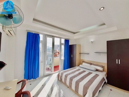 Căn hộ 2 phòng ngủ riêng biệt - full tiện nghi - máy giặt trong phòng ngay đối diện công viên hoàng văn thụ