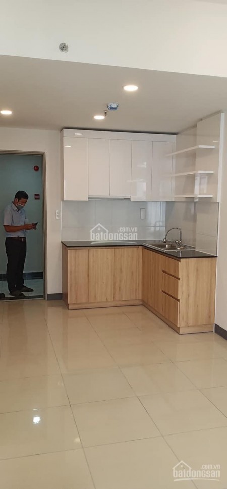 Vừa nhận căn hộ 74m2, chưa sử dụng, có sẵn đồ, cho thuê giá 7 triệu/tháng, cc Imperial Place