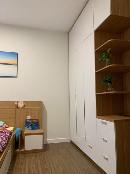 Còn đúng 1 căn 3PN view thoáng, tầng trung có rèm, giàn phơi, 3 máy lạnh ở Safira Khang đIền giá 8tr/th. 0932151002