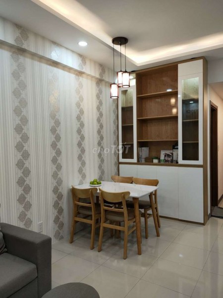 Chủ có căn hộ rộng 56m2, 2 PN, đồ dùng cơ bản, cc Imperial Place, giá 8.5 triệu/tháng, LHCC