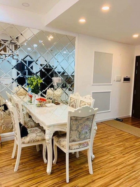 CĂN HỘ SUNRISE CITY VIEW Q7 CHO THUÊ 9 TRIỆU FULL NỘI THẤT.LH : 0706334481