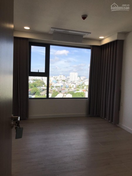 Trống căn hộ 72m2, 2 PN, tầng cao, thông thoáng, cc Kingdom 101 cần cho thuê giá 12 triệu/tháng