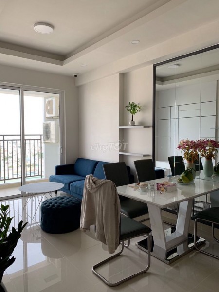 Cho thuê căn hộ chung cư cao cấp RichStar trung tâm Tân Phú. Dt 66m2, 2PN, 2WC