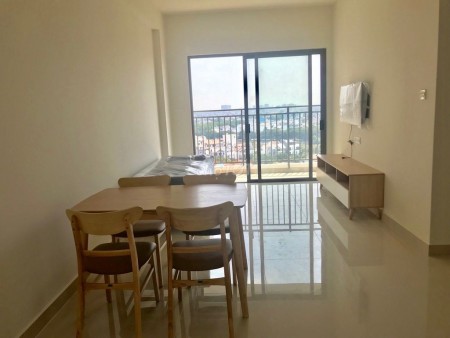 Cho thuê The Sun Avenue  phòng ngủ nội thất như hình, ban công thoáng mát, không bị chắn