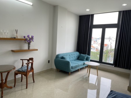 Cho thuê căn 1 phòng ngủ / 1WC đường Hồng Hà full tiện nghi #9 Triệu có ban công view công viên