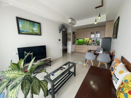 Căn hộ Botanica Premier rộng 70m2, 2 PN, có ban công, giá 15 triệu/tháng