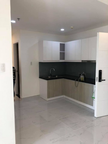 Cho thuê căn hộ 2PN-1WC nội thất cơ bản Chung cư Terra Royal Quận 3 giá chỉ 13tr/th.LH 0932 192 028