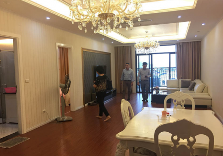 Cho thuê CC Cao cấp Royal City 90m 2PN đủ đồ 15tr