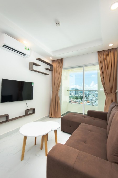 Cho thuê căn hộ 2 phòng ngủ DT 72m2 Terra Royal đầy đủ nội thất #18 Triệu bao phí quản lý