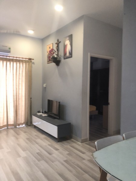 Cần cho thuê căn hộ cao cấp Sao Mai Q.5 dt 85m, 2 phòng ngủ, có nội thất đầy đủ,  nhà đẹp