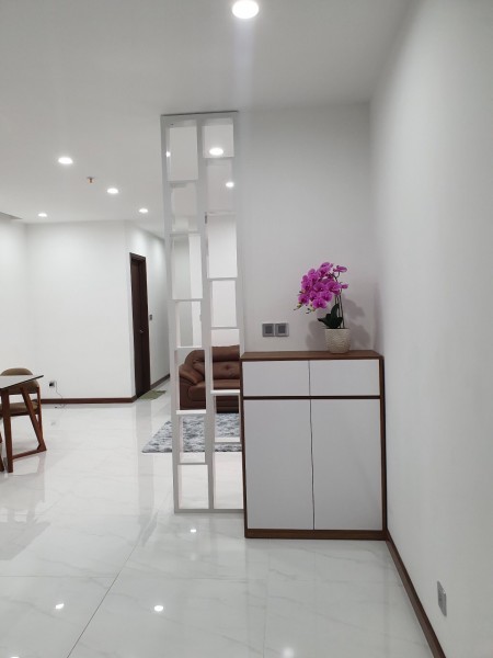 Cần cho thuê Chung cư Rec11 Q 11.( gần khu du lịch đầm sen) , đầy đủ nội thất. Diện Tích 74m2, 2pn, 74m2, 2 phòng ngủ, 2 toilet