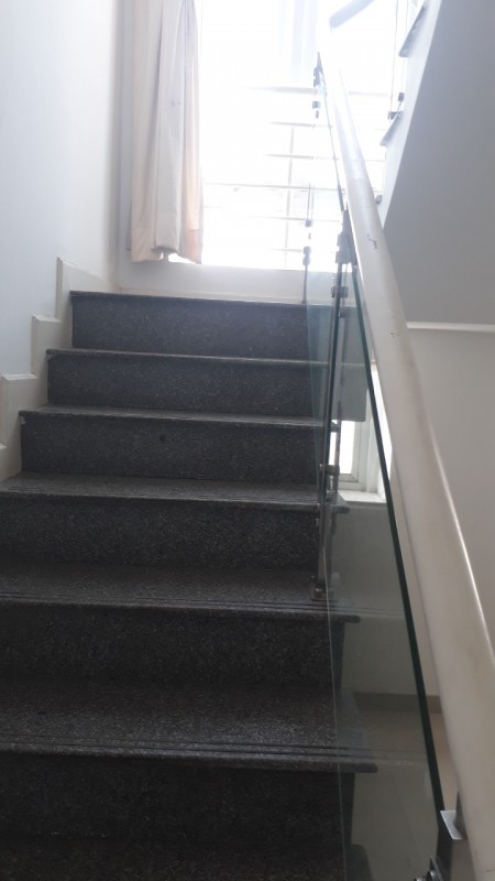 Cho thuê Penhouse Căn hộ chung cư Central Garden 328 Võ Văn Kiệt Q1 Dt: 150m2