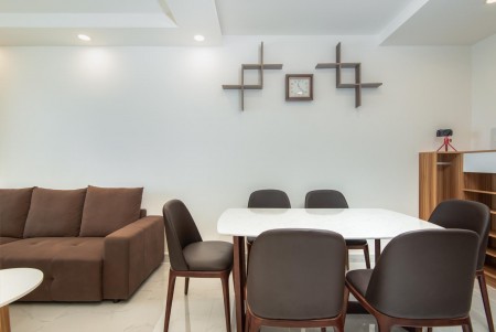 Cho thuê căn hộ Terra Royal 2 phòng ngủ/2WC fulll tiện nghi, giá tốt #18 Triệu bao phí.