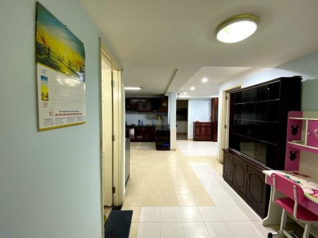 Cần cho thuê căn hộ chung cư ngân hàng ACB Quận 11 . DT 110 m2, 3 pn,2wc, nhà đẹp,căn gốc.