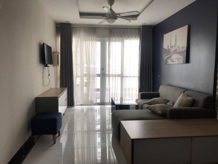 Cần cho thuê gấp căn hộ chung cư Remax đường Bãi Sậy Q6. Diện tích: 82m2, 2 phòng ngủ, 2wc, 82m2, 2 phòng ngủ, 2 toilet