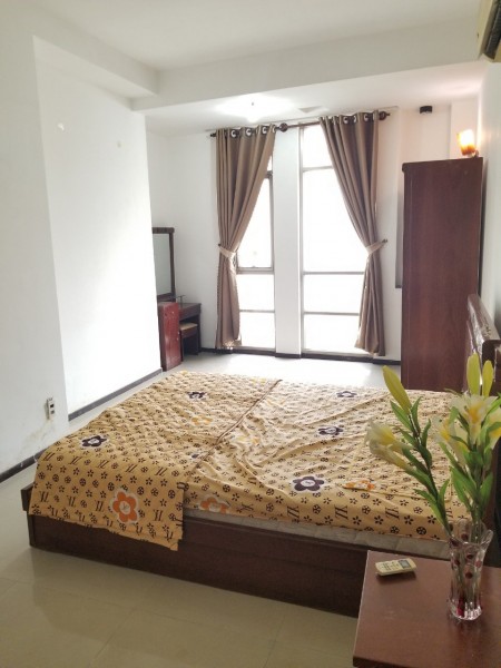 Studio đầy đủ nội thất, mặt tiền đường Võ Văn Kiệt Q5, diện tích 35m2