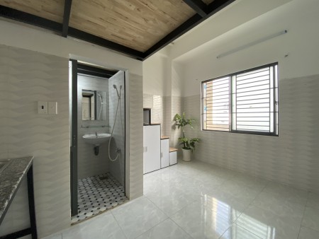 Căn Hộ Gác Lửng full tiện nghi Đ.Lý Thường Kiệt Q10, cạnh ĐH Bách Khoa