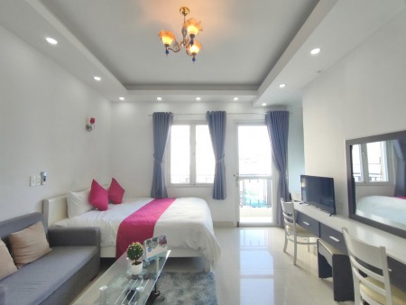 Căn Hộ Ban Công Siêu Rộng Quận 3 Lê Văn Sỹ Cao Cấp Sang Trọng