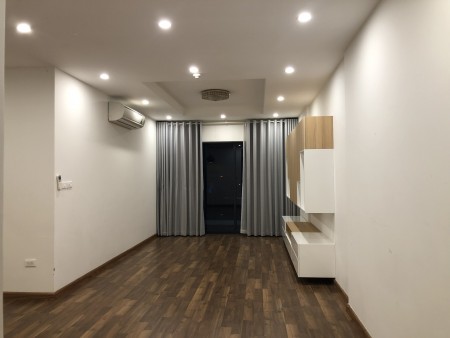 Giá tốt, chủ nhà cần cho thuê gấp căn góc 3PN, đồ cơ bản, 94m2. Gọi 0842732598, 94m2, 3 phòng ngủ, 2 toilet