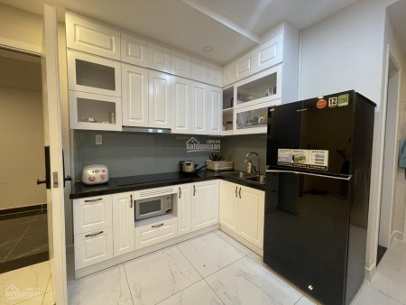 Cần cho thuê gấp căn hộ tại Terra Royal quận 3, 2 phòng ngủ, full nội thất