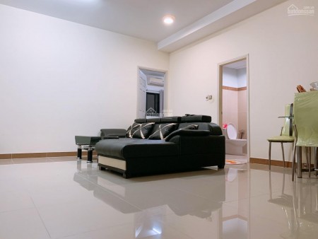 Chính chủ cho thuê căn hộ The Era Lạc Long Quân, 55m2, 1PN, 1WC, giảm giá mùa dịch chỉ: 7.5 triệu/th