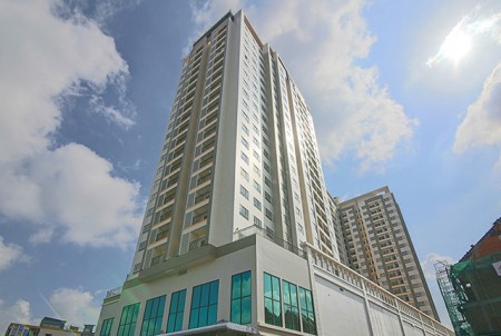 Căn hộ view hồ bơi tại Moonlight Residences cho thuê 9 triệu