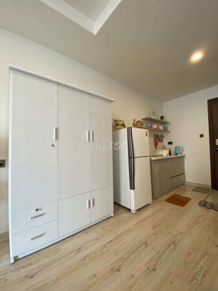 Cho thuê căn hộ chung cư Saigon Royal Residence căn 1 phòng ngủ, diện tích 35m2, full nội thất