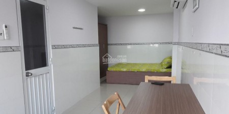 Cần cho thuê căn hộ dịch vụ 2PN đường Phan Xích Long Phú Nhuận giá rẻ chỉ 7tr/ th