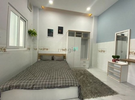 Cho thuê căn hộ dịch vụ mới tinh trên đường Sư Vạn Hạnh Quận 10 dt 28m2 giá rẻ 10 tr/ th