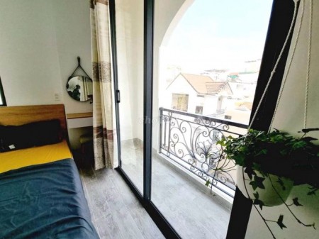 Gần Đại học Bách Khoa Quận 10 cho thuê căn hộ dịch vụ 30m2 đủ nt giá rẻ 6tr/ th