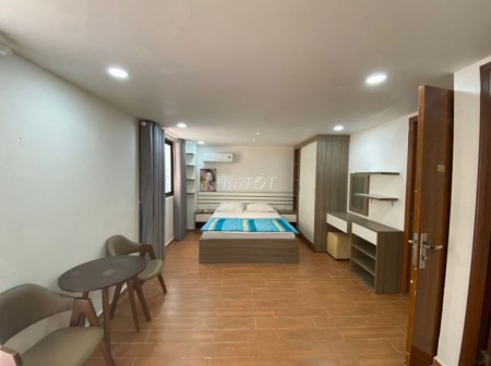 Quận 1 đường Nguyễn Trãi cho thuê căn hộ dịch vụ 35m2 đủ nt giá rẻ 6tr/ th