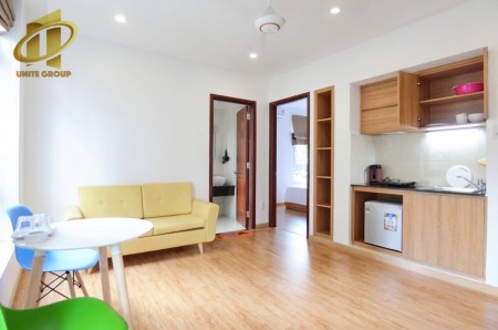 Chdv 1PN, 2PN full đồ dùng đối diện sân bay. 1PN giá 7 triệu , 2PN giá 14 triệu. Lh tư vấn 093949815, 40m2, 1 phòng ngủ, 1 toilet