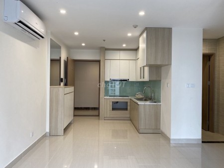 Cho thuê chung cư Vinhomes Smart City full gỗ, view hồ, giá rẻ