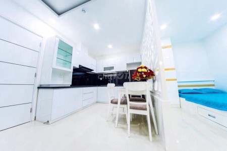 Cho thuê căn hộ DV 2PN đường Nguyễn Trãi Quận 5 đủ nt giá rẻ 7,5 tr/ tháng - 0909687897